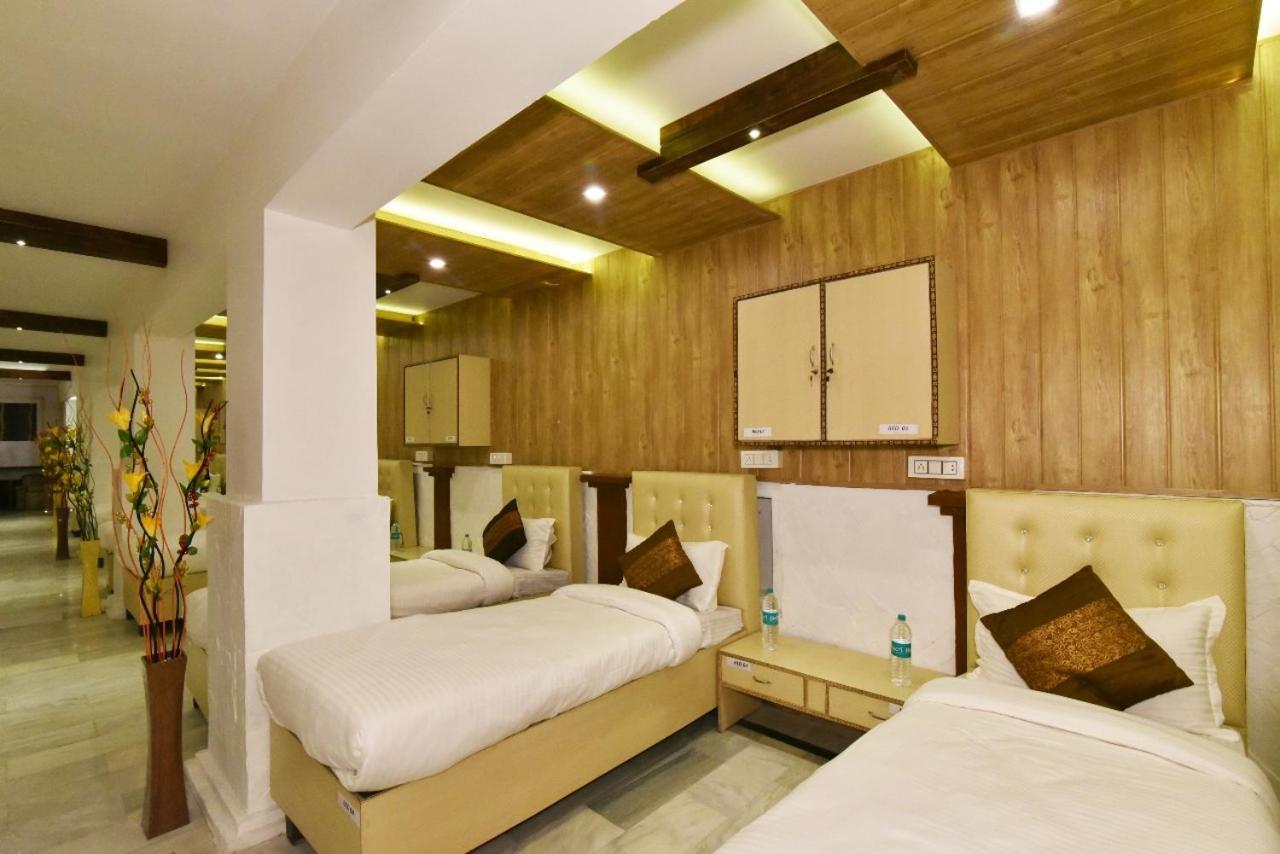 Hotel Sallow International-Hotel Near Golden Temple Αμριτσάρ Εξωτερικό φωτογραφία